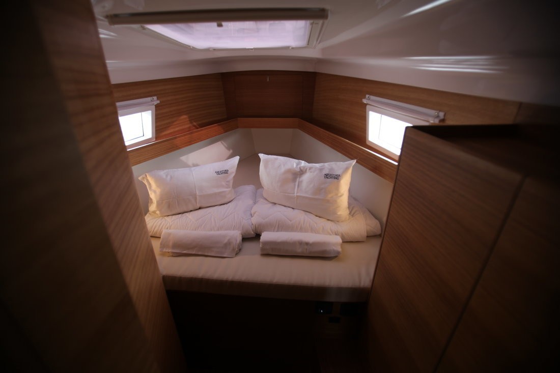 Elan Impression 45.1, Tatiana | Yacht Charter Croatia