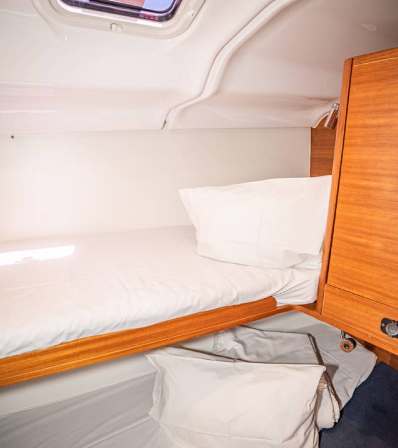 Elan Impression 45.1, Vikki | Yacht Charter Croatia