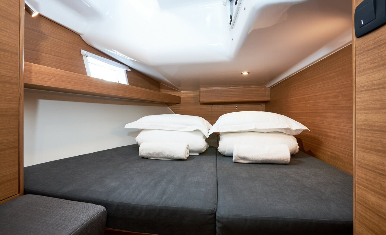 Elan Impression 45.1, Lan | Yacht Charter Croatia