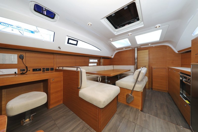 Elan Impression 45.1, Ianira | Yacht Charter Croatia