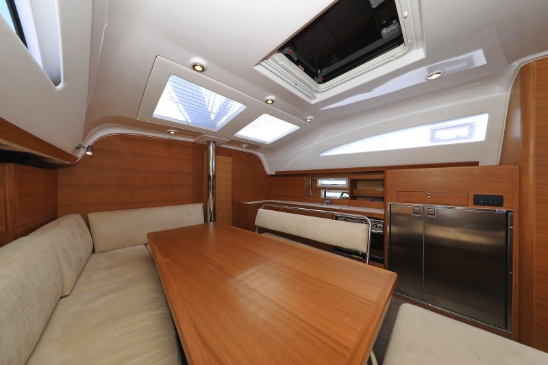 Elan Impression 45.1, Ianira | Yacht Charter Croatia