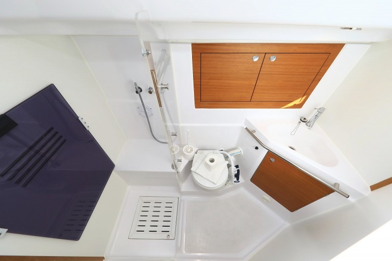 Elan Impression 45.1, Ianira | Yacht Charter Croatia