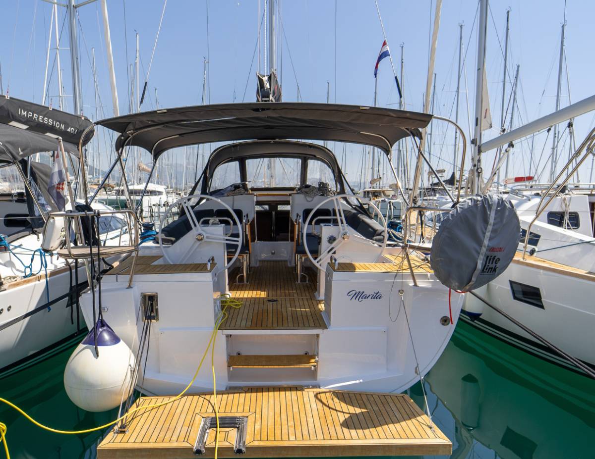Elan Impression 45.1, Marita | Yacht Charter Croatia