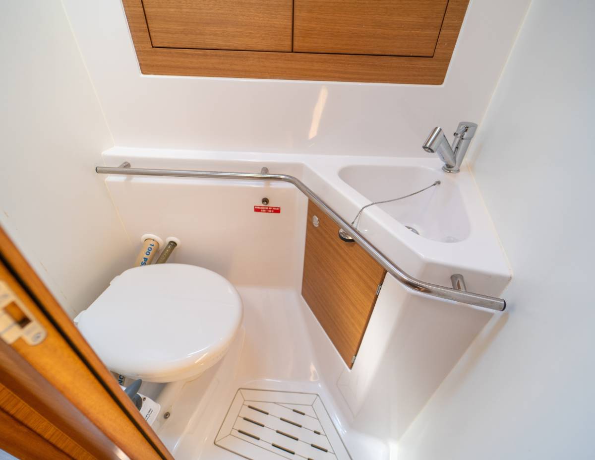 Elan Impression 45.1, Marita | Yacht Charter Croatia