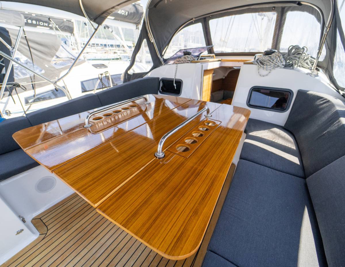 Elan Impression 45.1, Marita | Yacht Charter Croatia