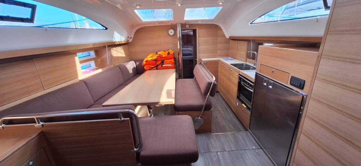Elan Impression 45.1, Flamingo | Yacht Charter Croatia
