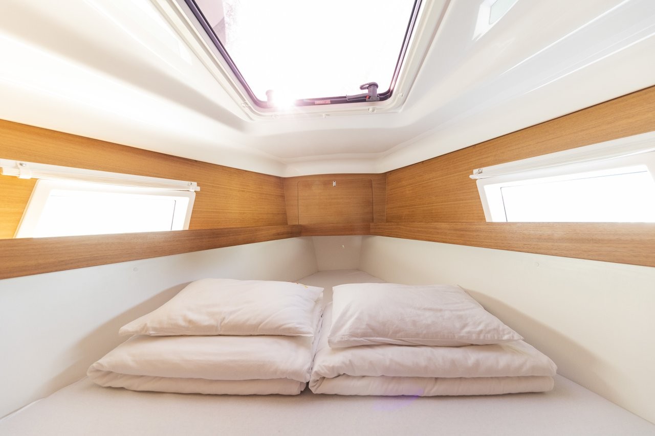 Elan Impression 45.1, Pasithea | Yacht Charter Croatia