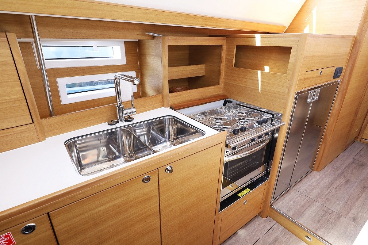 Elan Impression 45.1, Jackpot | Yacht Charter Croatia