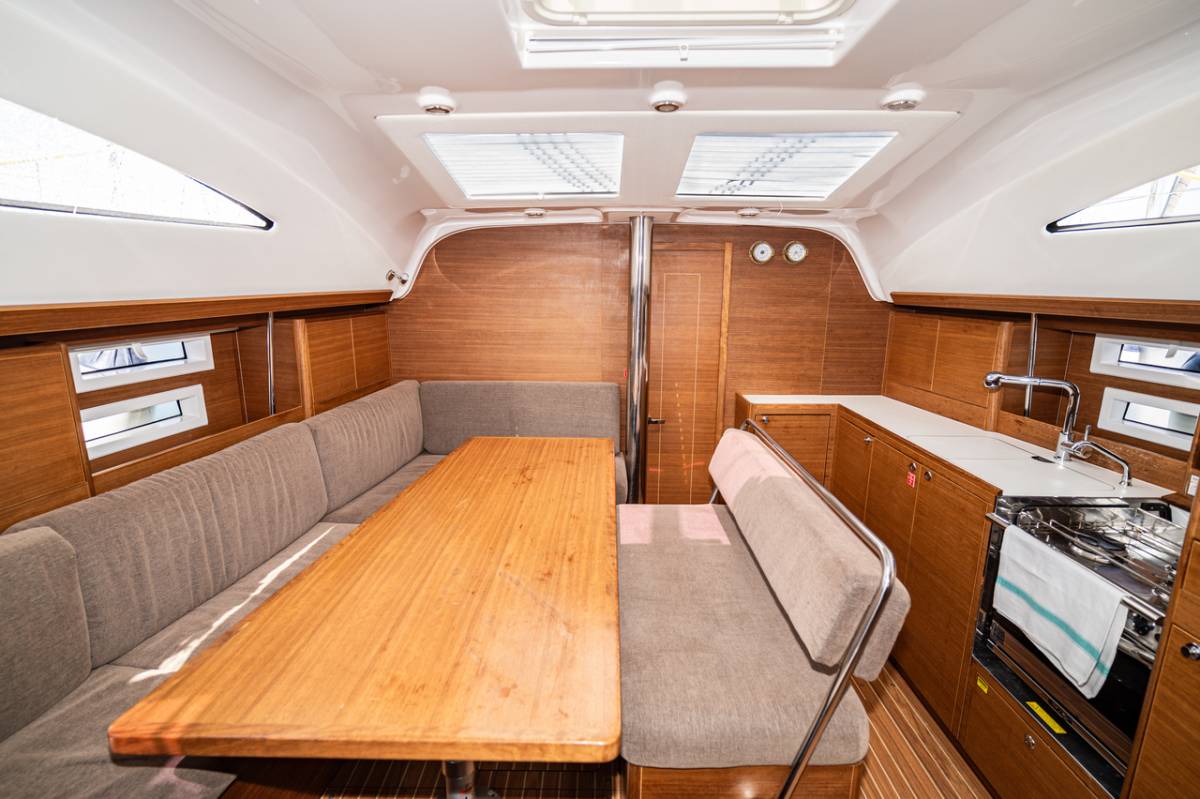 Elan Impression 45.1, Seraphim | Yacht Charter Croatia