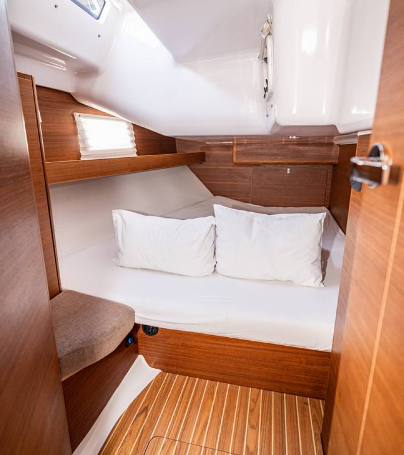 Elan Impression 45.1, Seraphim | Yacht Charter Croatia