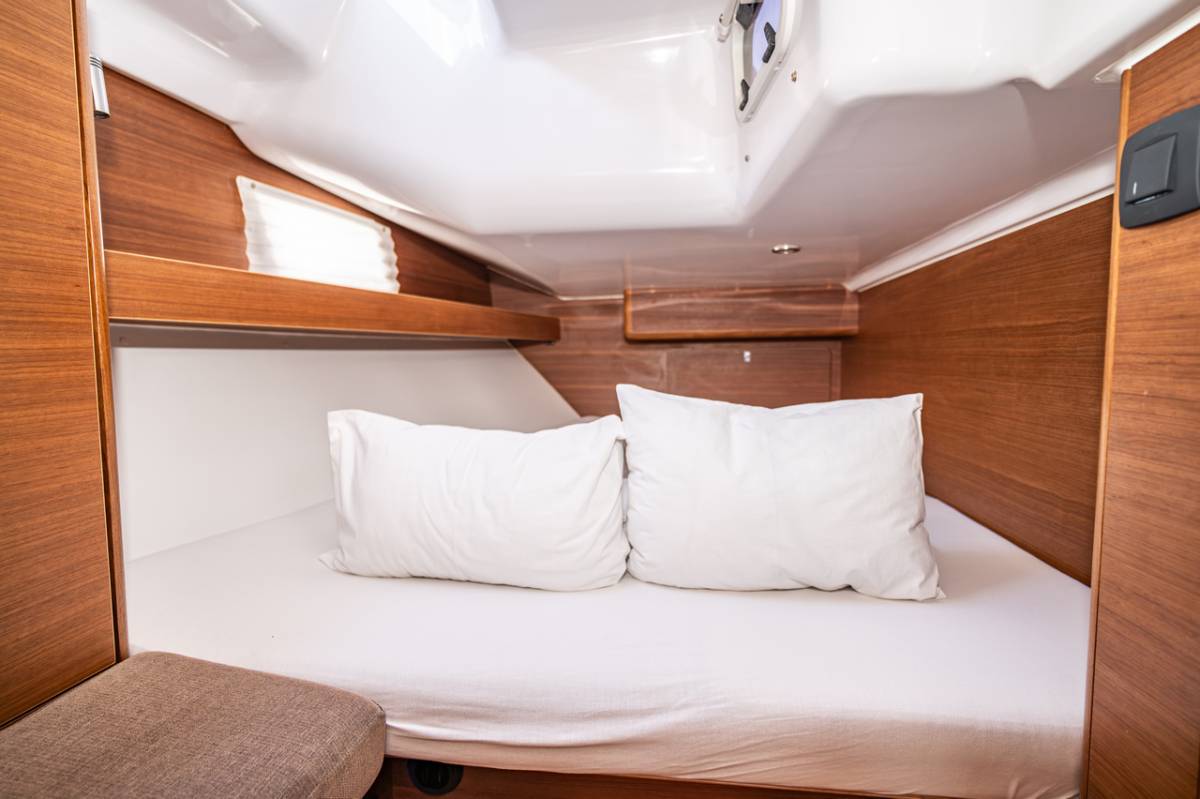 Elan Impression 45.1, Seraphim | Yacht Charter Croatia