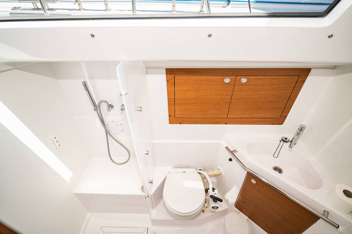 Elan Impression 45.1, Seraphim | Yacht Charter Croatia