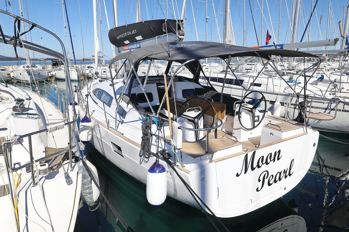 Elan Impression 45.1, Moon Pearl | Yacht Charter Croatia