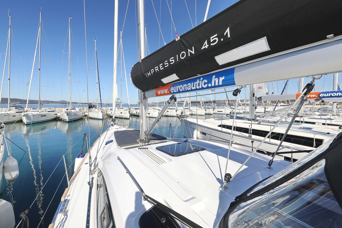 Elan Impression 45.1, Moon Pearl | Yacht Charter Croatia