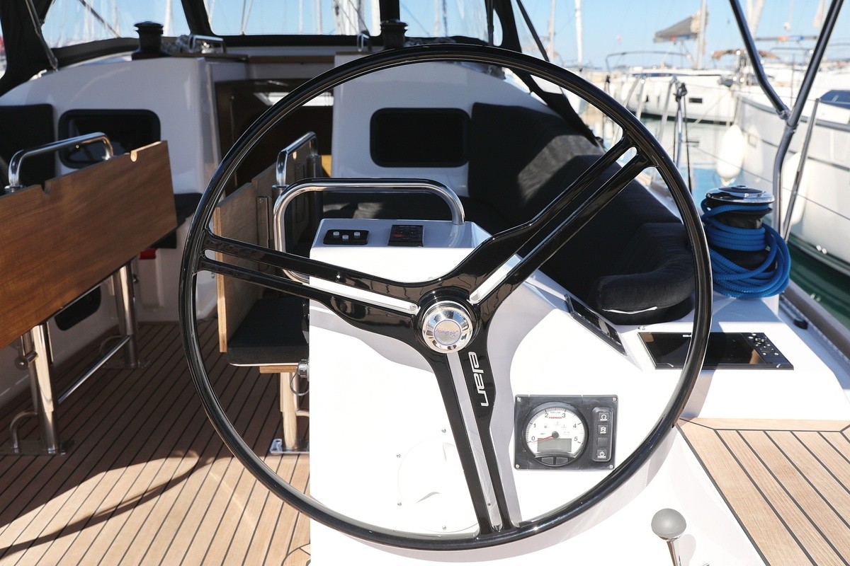 Elan Impression 45.1, Moon Pearl | Yacht Charter Croatia