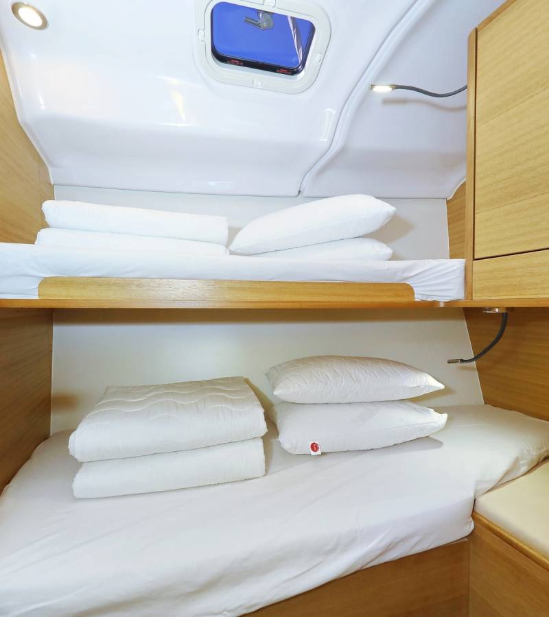 Elan Impression 45.1, Moon Pearl | Yacht Charter Croatia