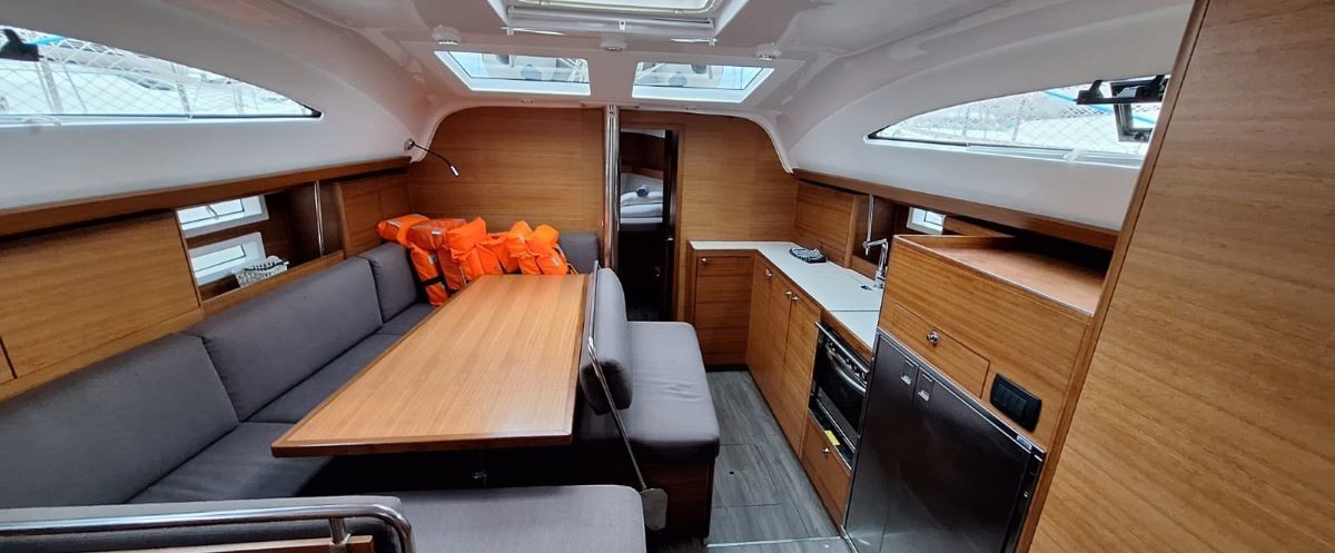 Elan Impression 45.1, Zeba | Yacht Charter Croatia