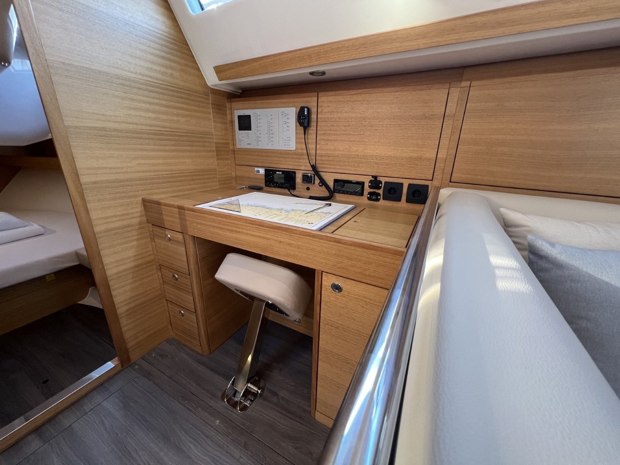Elan Impression 45.1, Polaris | Yacht Charter Croatia