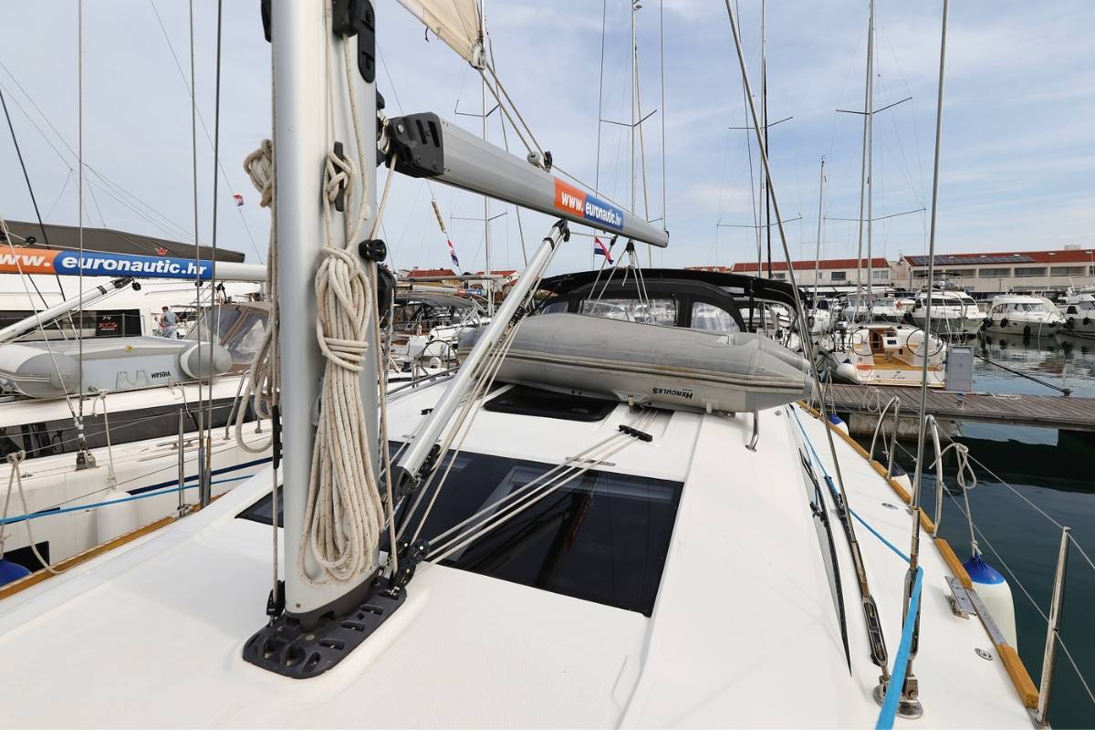 Elan Impression 45.1, Top Gun | Yacht Charter Croatia
