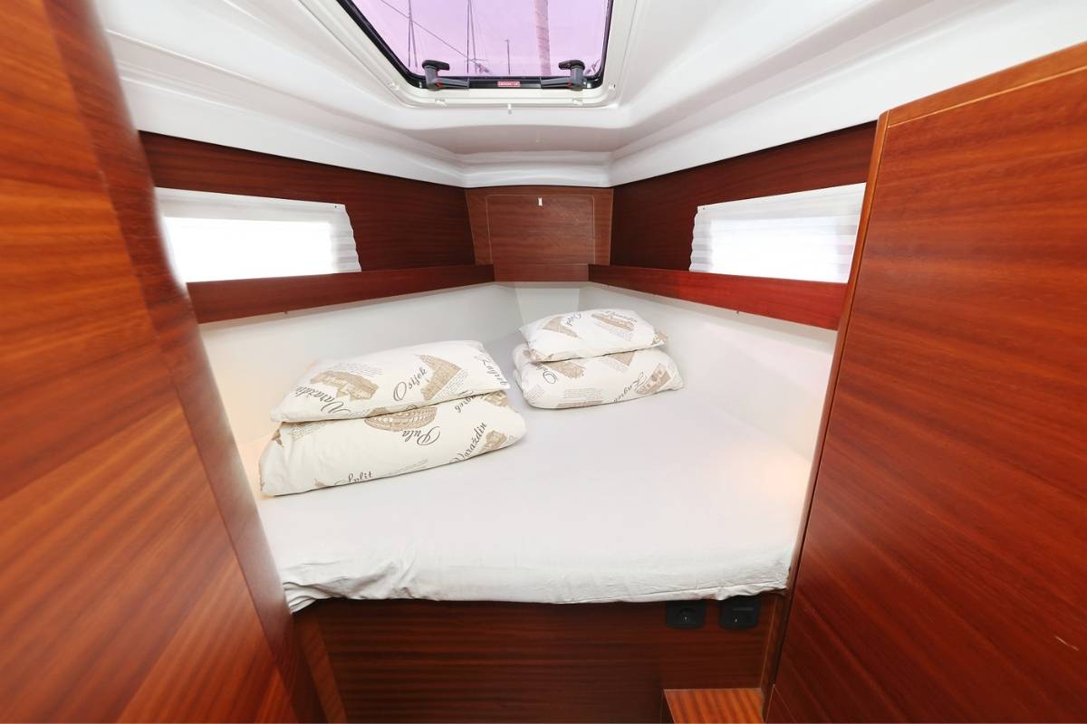 Elan Impression 45.1, Top Gun | Yacht Charter Croatia