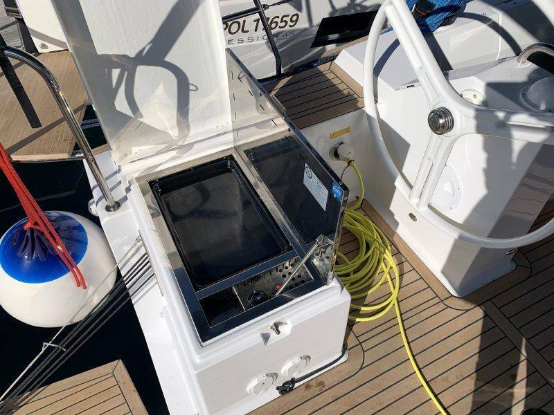 Elan Impression 45.1, Lena | Yacht Charter Croatia