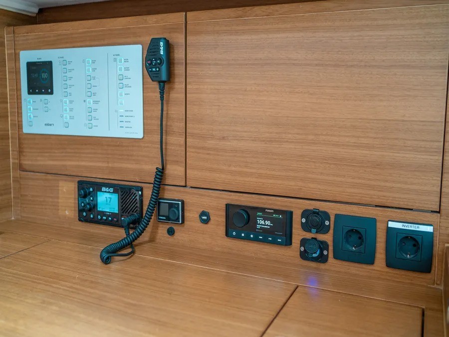 Elan Impression 45.1, Soleos | Yacht Charter Croatia