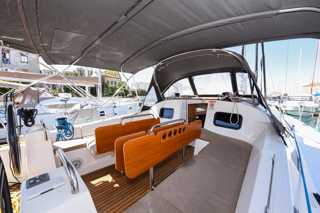Elan Impression 45.1, Jola | Yacht Charter Croatia