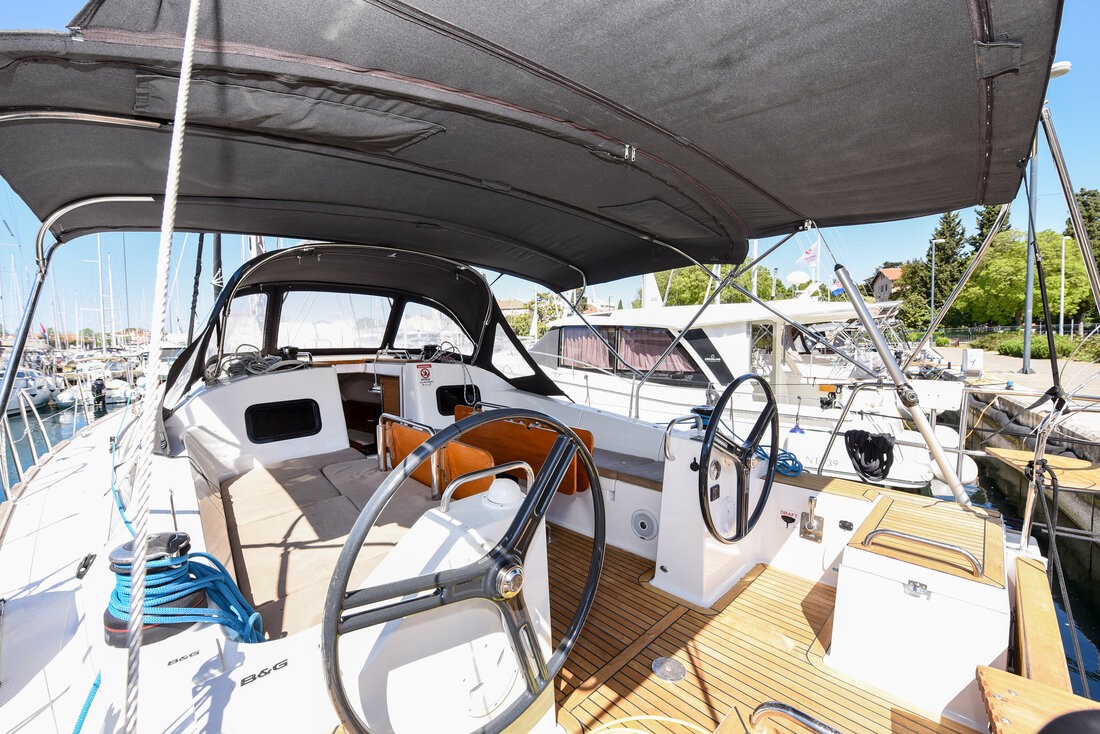 Elan Impression 45.1, Jola | Yacht Charter Croatia