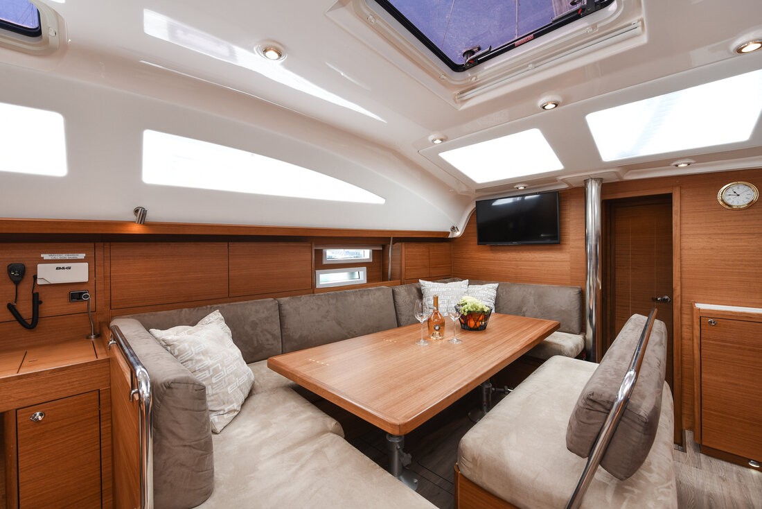 Elan Impression 45.1, Jola | Yacht Charter Croatia
