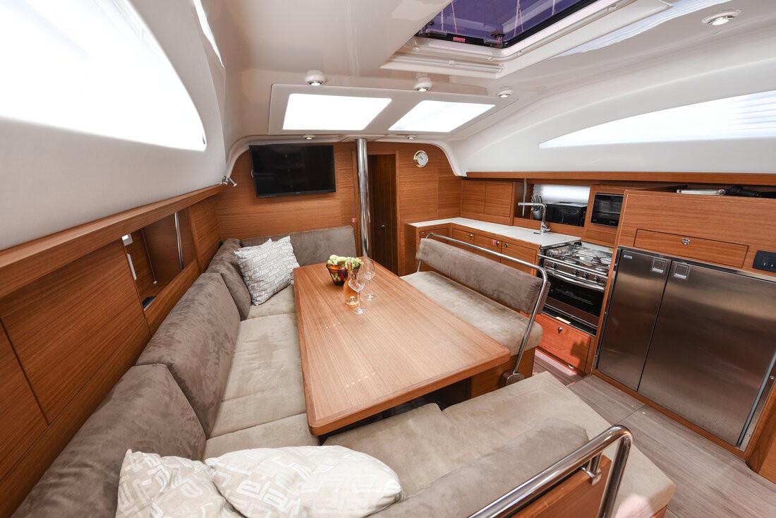 Elan Impression 45.1, Jola | Yacht Charter Croatia