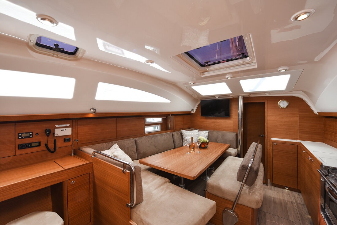 Elan Impression 45.1, Jola | Yacht Charter Croatia