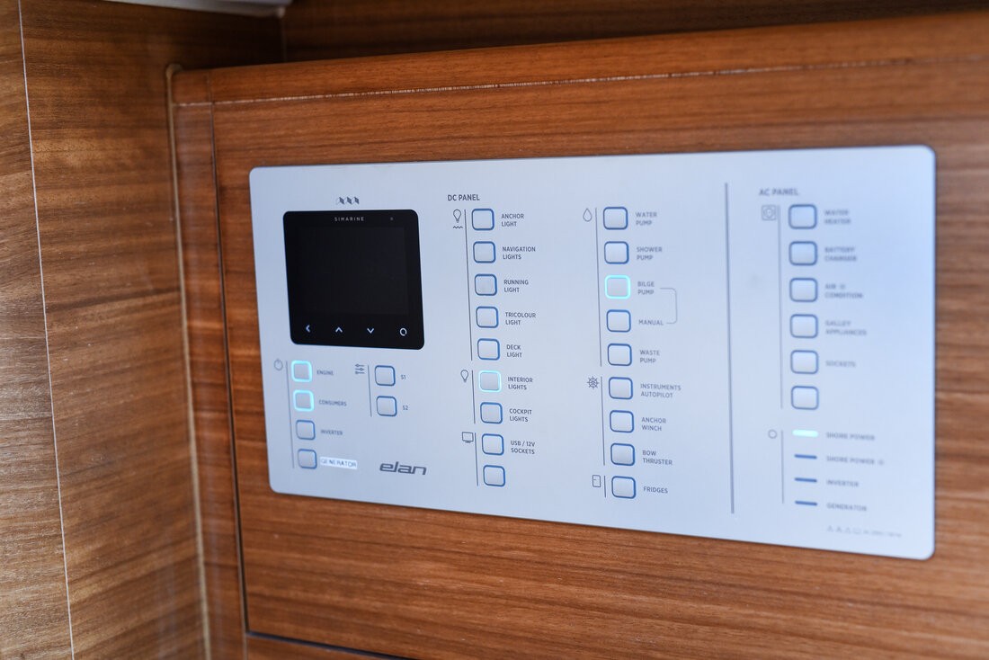Elan Impression 45.1, Jola | Yacht Charter Croatia