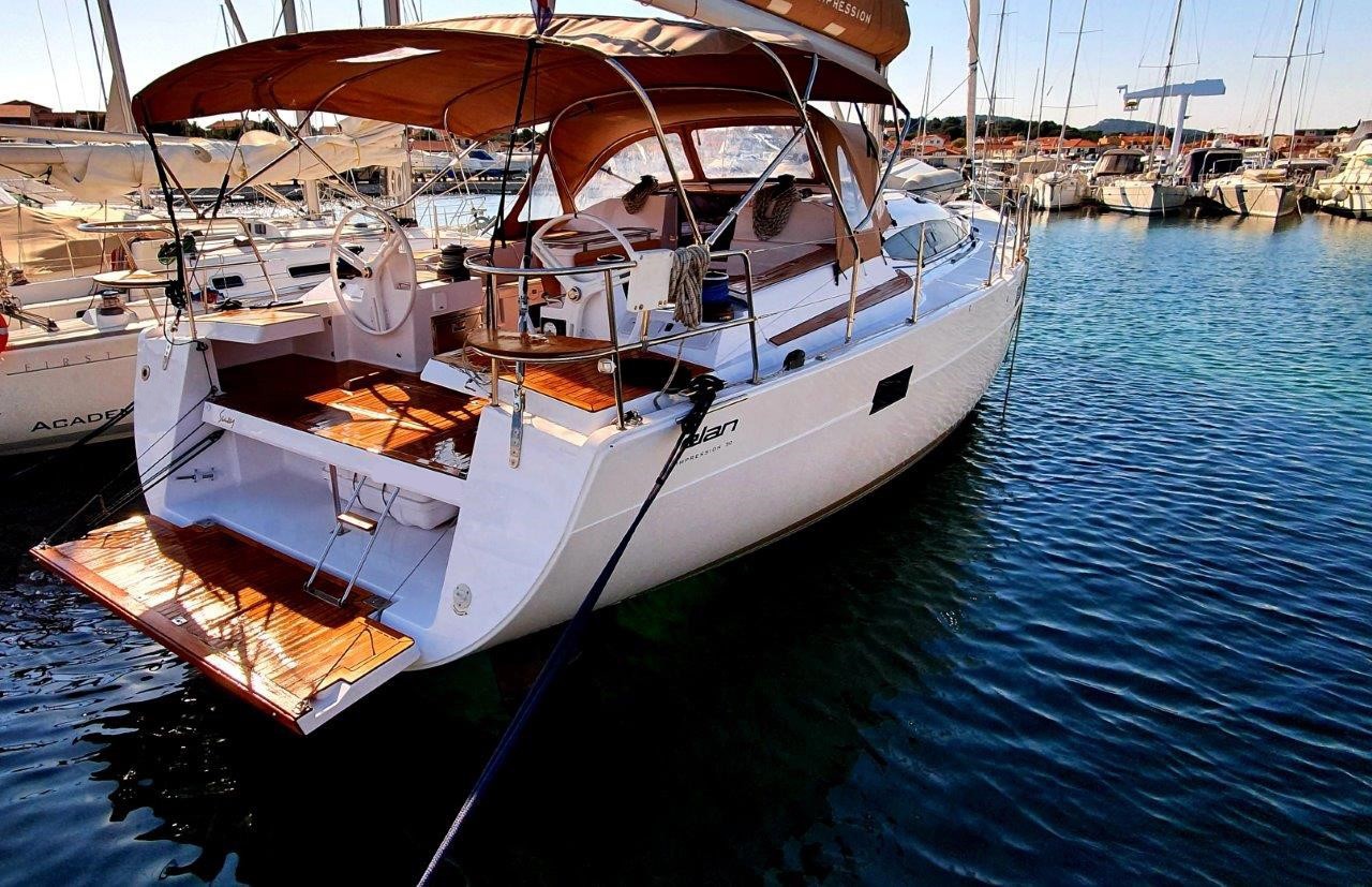 Elan Impression 50, Suzy | Yacht Charter Croatia