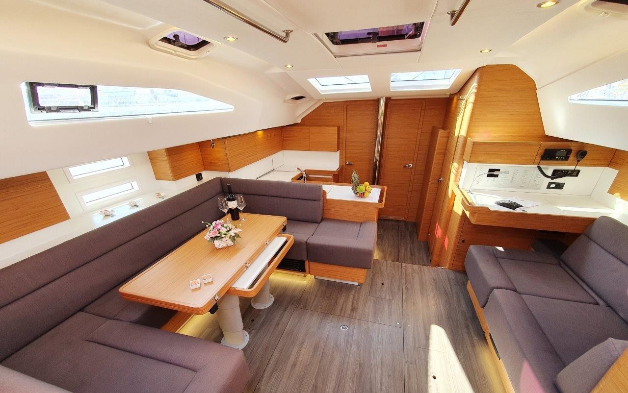 Elan Impression 50, Suzy | Yacht Charter Croatia