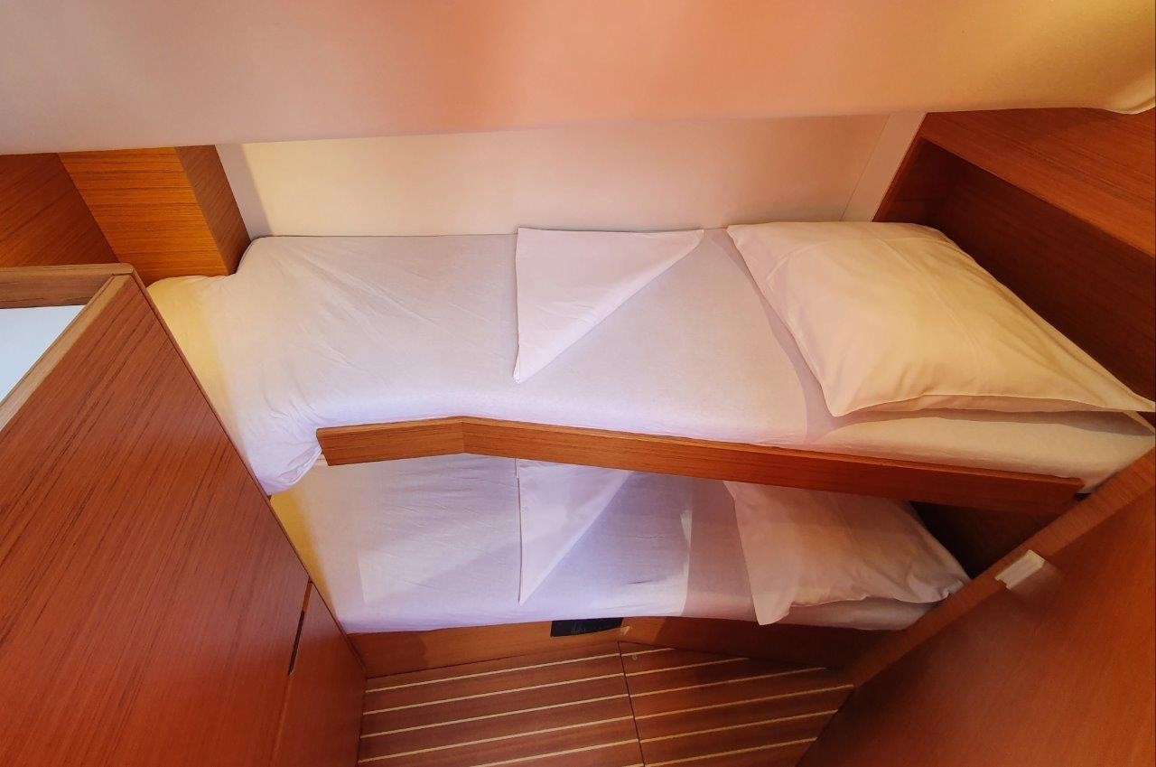 Elan Impression 50, Suzy | Yacht Charter Croatia