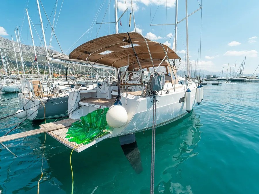 Elan Impression 50, Cupcake | Yacht Charter Croatia