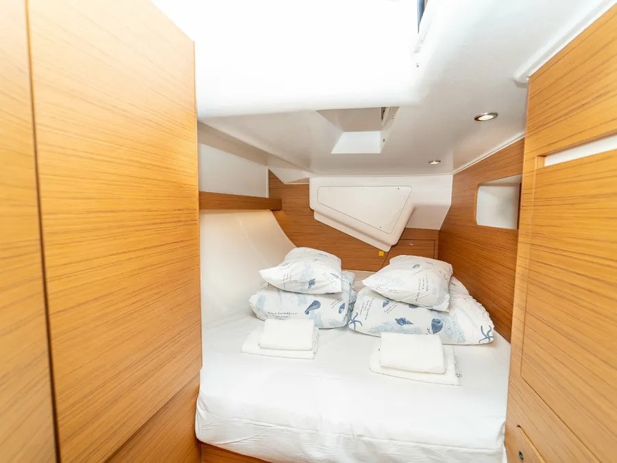 Elan Impression 50, Cupcake | Yacht Charter Croatia