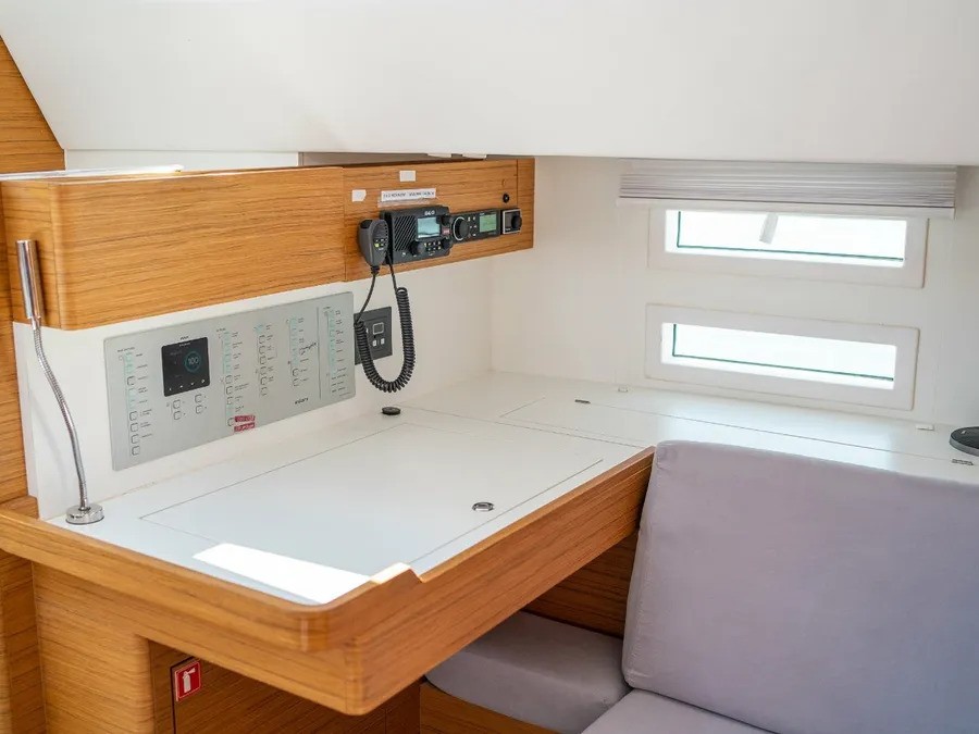 Elan Impression 50, Cupcake | Yacht Charter Croatia