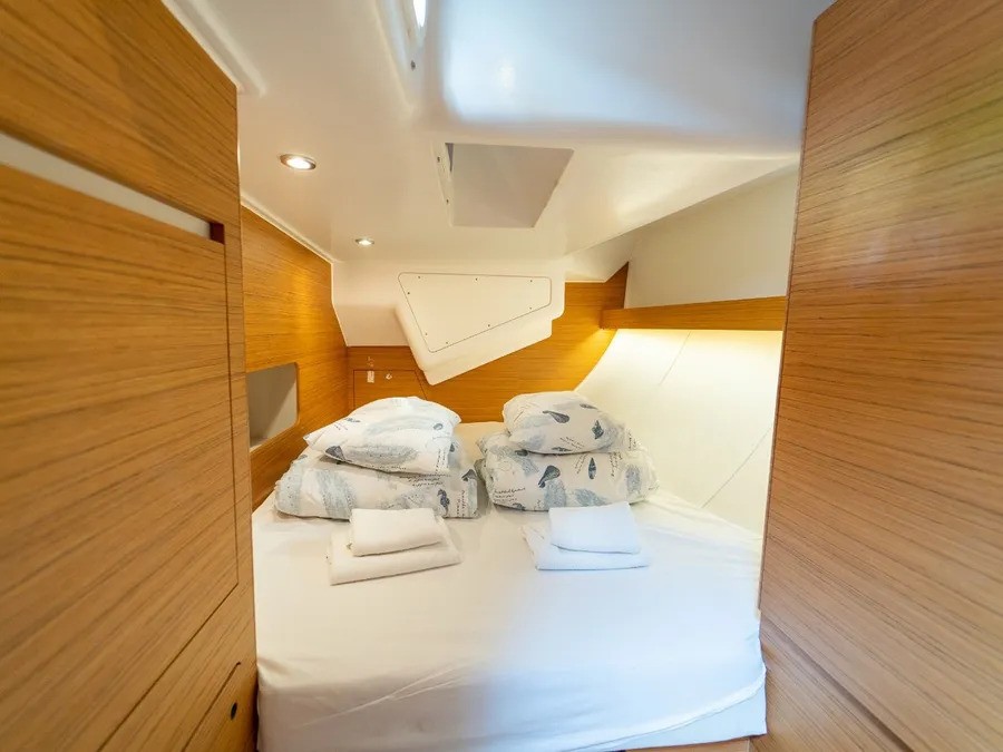 Elan Impression 50, Cupcake | Yacht Charter Croatia