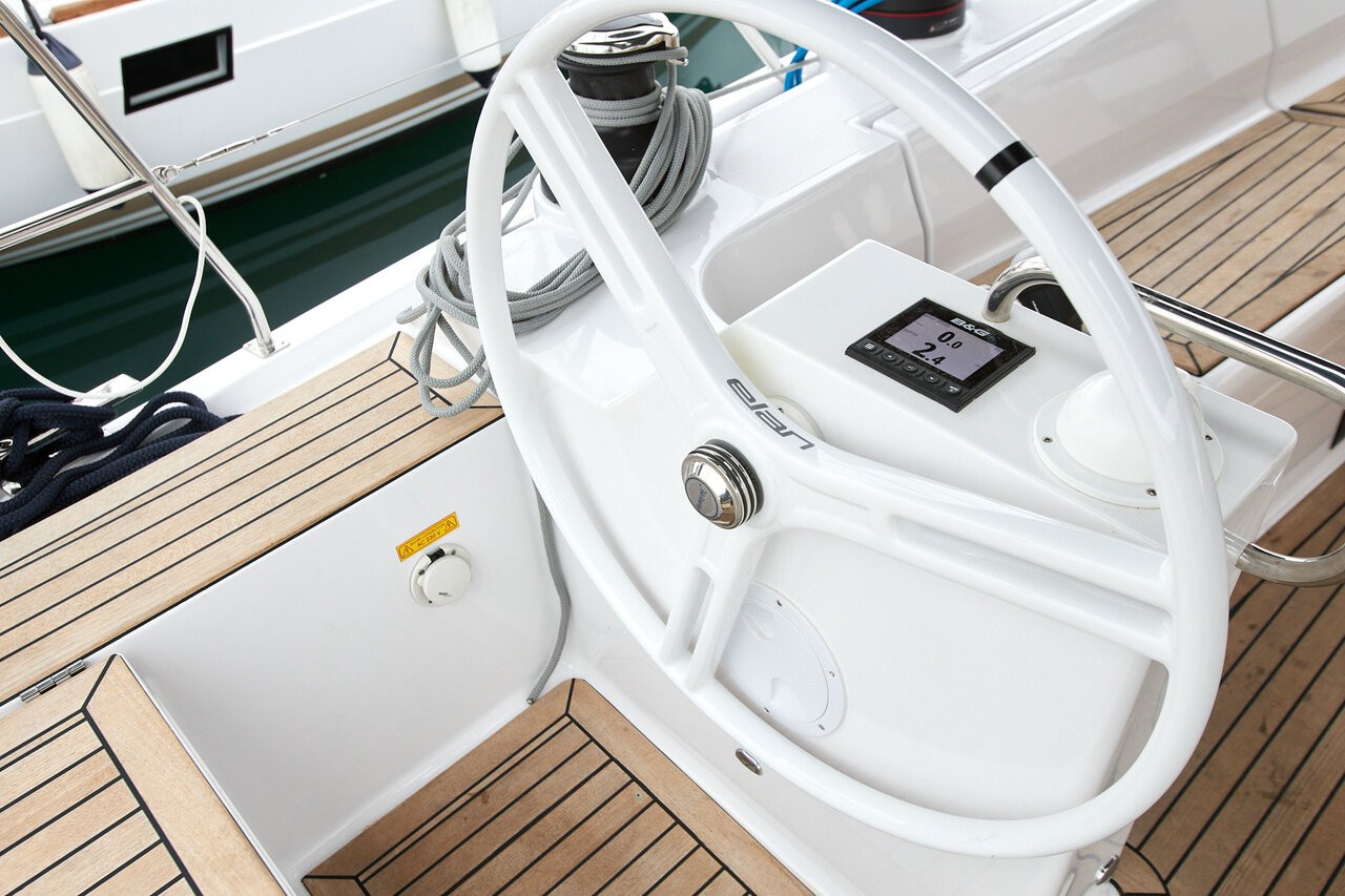 Elan Impression 50.1, Lija | Yacht Charter Croatia
