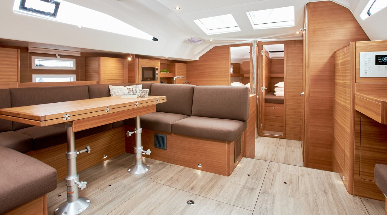 Elan Impression 50.1, Lija | Yacht Charter Croatia