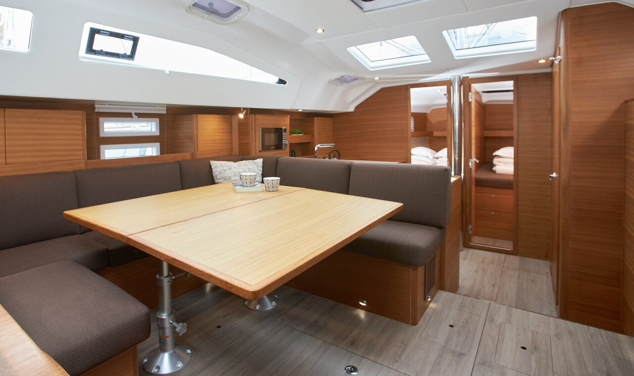 Elan Impression 50.1, Lija | Yacht Charter Croatia