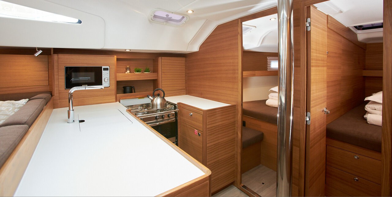 Elan Impression 50.1, Lija | Yacht Charter Croatia