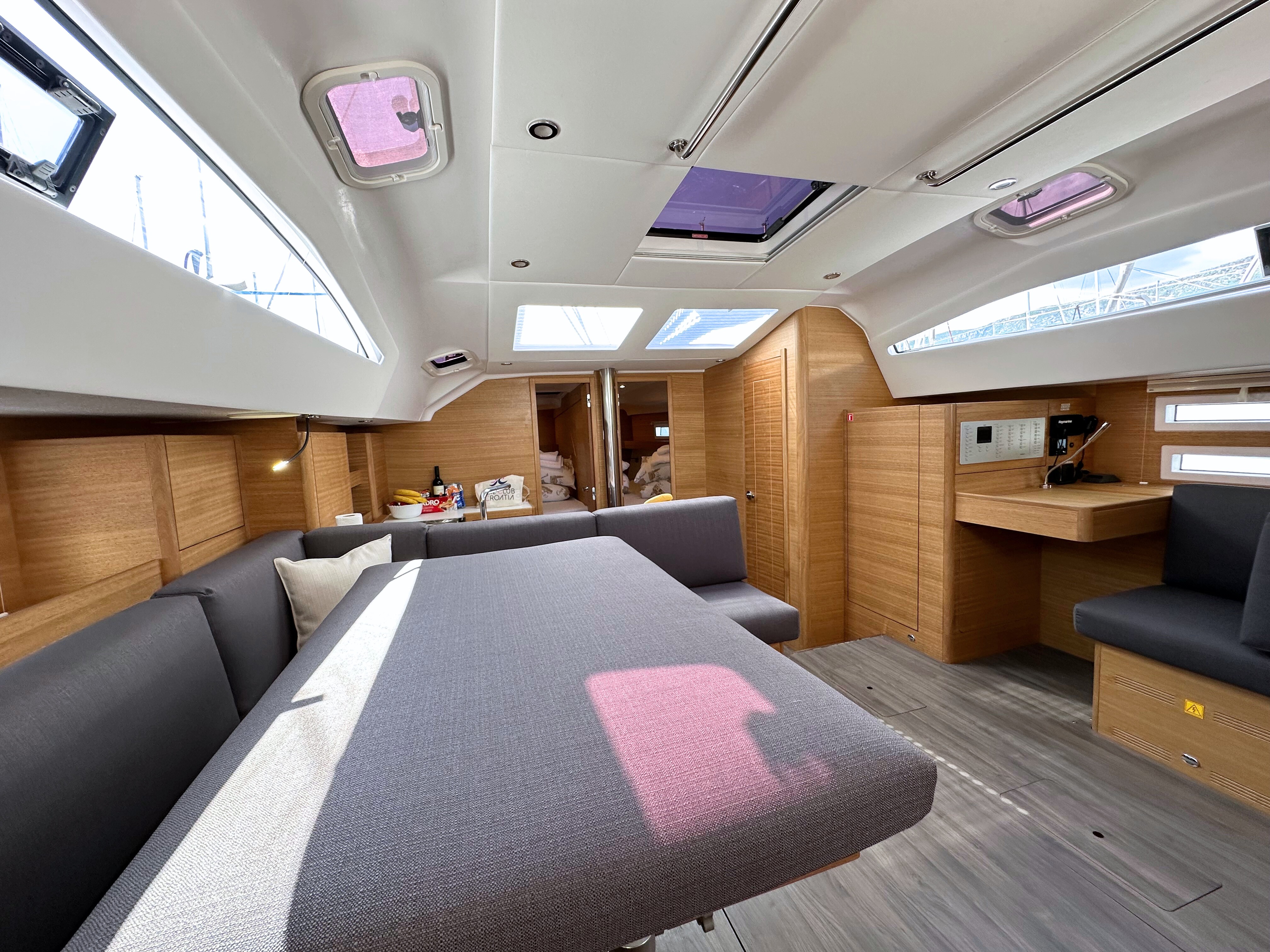 Elan Impression 50.1, Seaduction | Yacht Charter Croatia