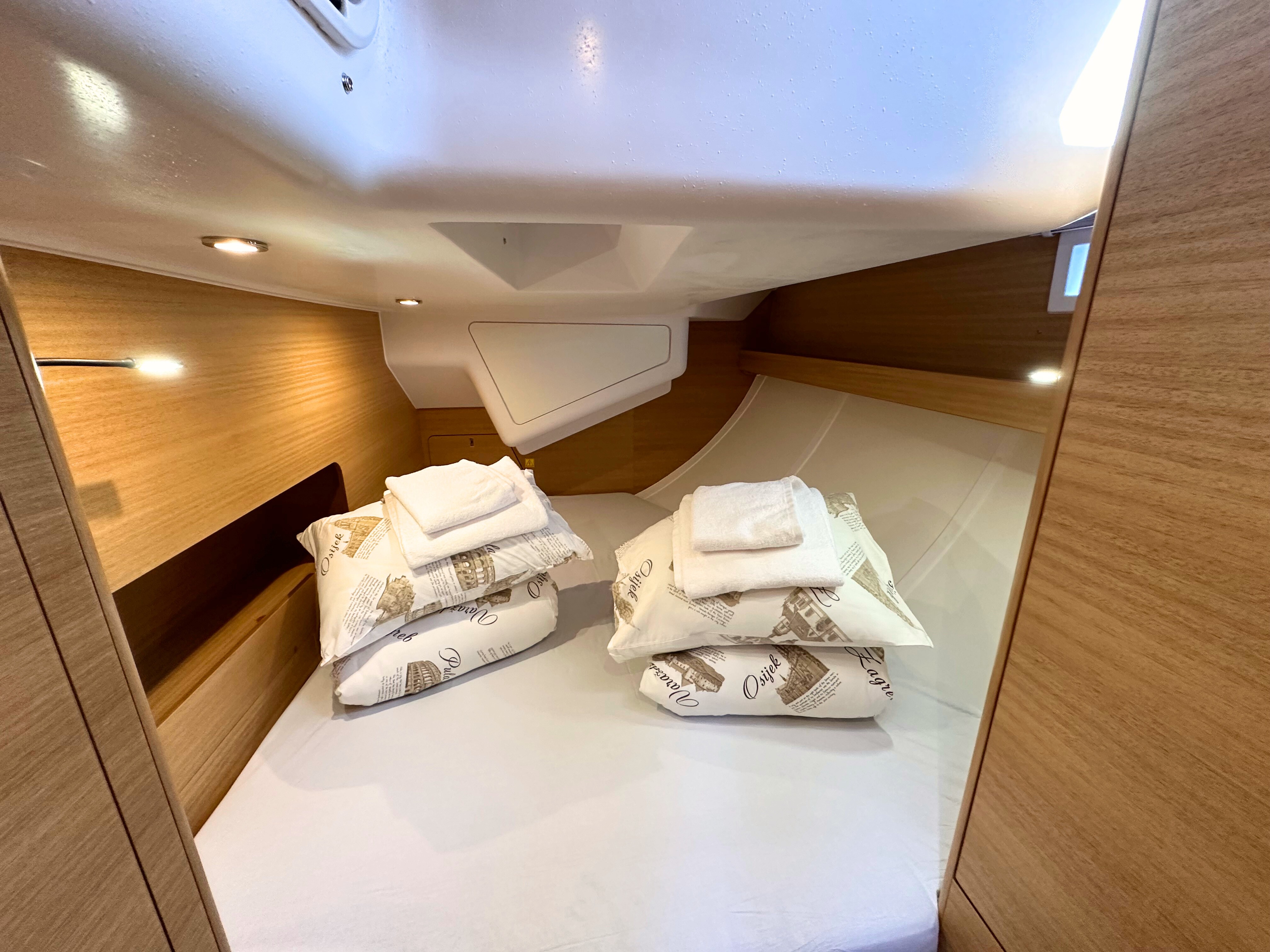 Elan Impression 50.1, Seaduction | Yacht Charter Croatia