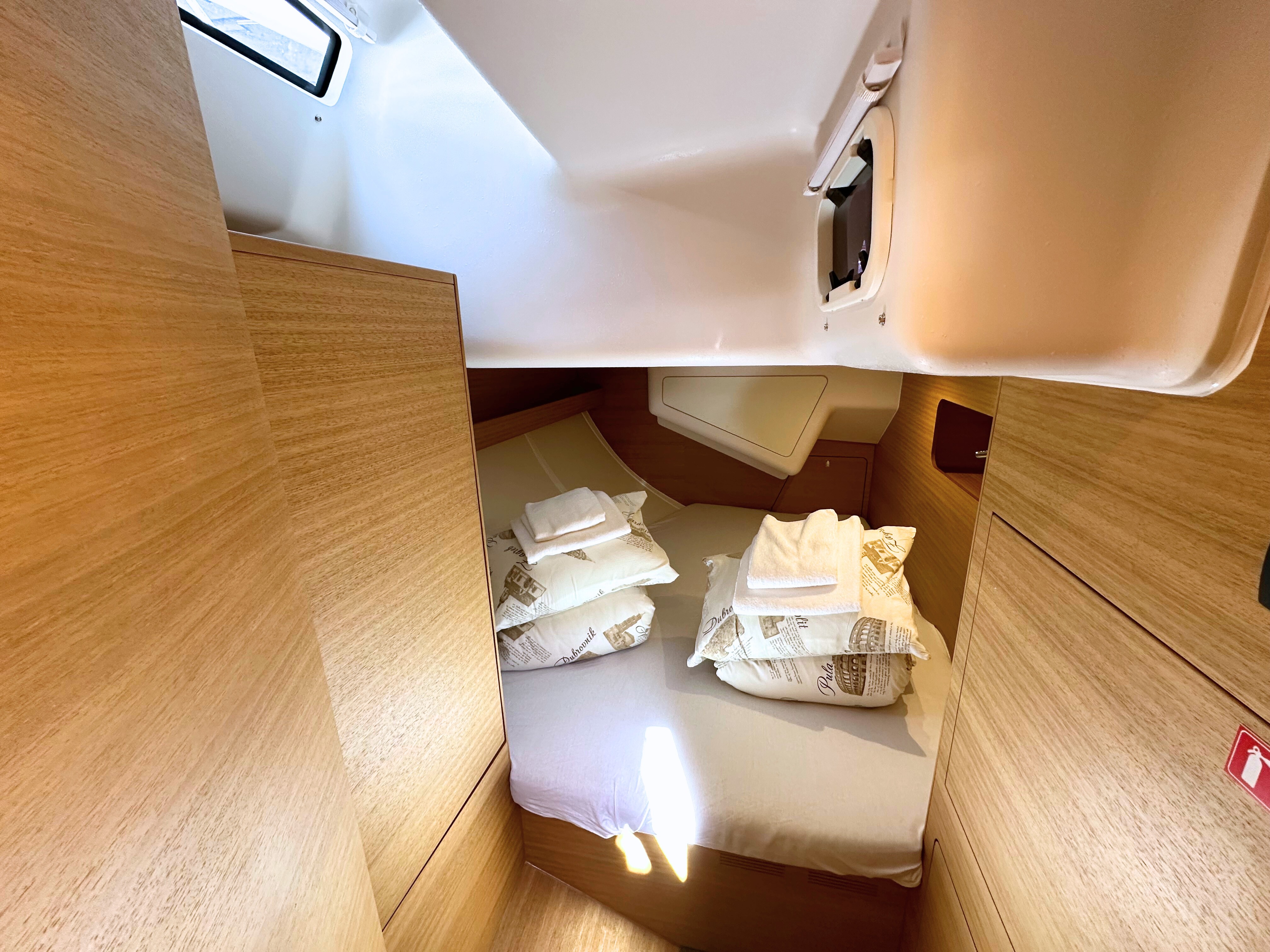 Elan Impression 50.1, Seaduction | Yacht Charter Croatia