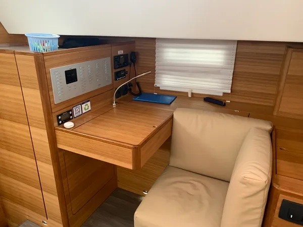 Elan Impression 50.1, Long Island | Yacht Charter Croatia