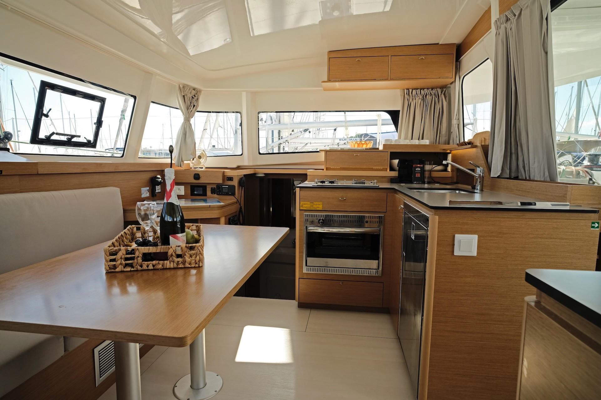 Excess 11, Bronze Kiss | Yacht Charter Croatia