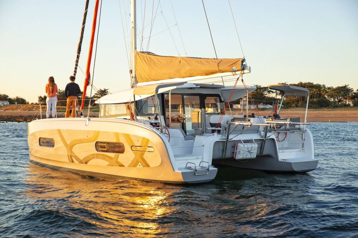 Excess 11, TWINKLING | Yacht Charter Croatia