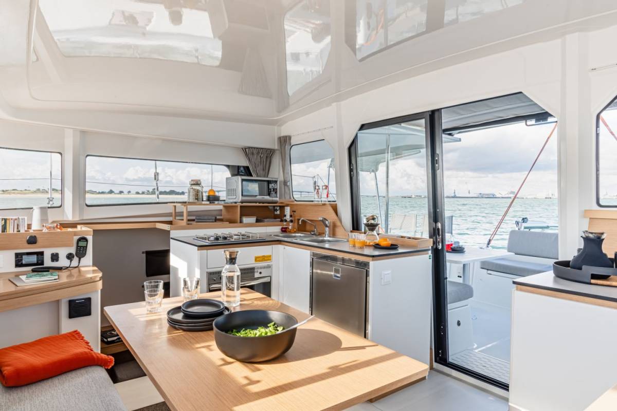 Excess 11, TWINKLING | Yacht Charter Croatia